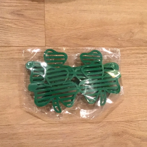 Two Green Sequin Fedora Hats And Accessories - St. Patrick’s Day - Picture 5 of 5